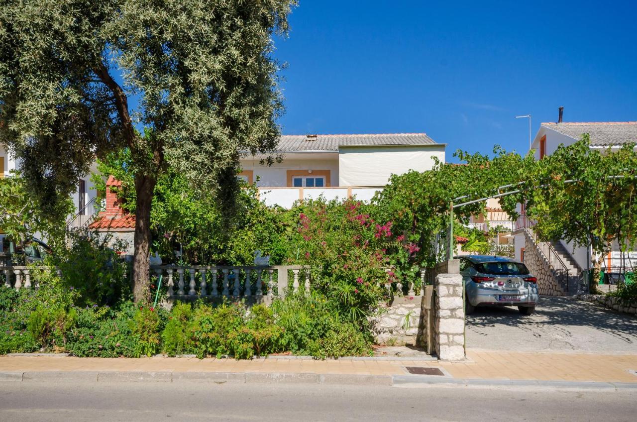Apartments Elvira Lopar Zewnętrze zdjęcie